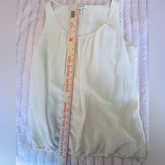 Banana Republic Cream Sleeveless Pleated Blouse Women’s Medium 100% Silk - Picture 5 of 8